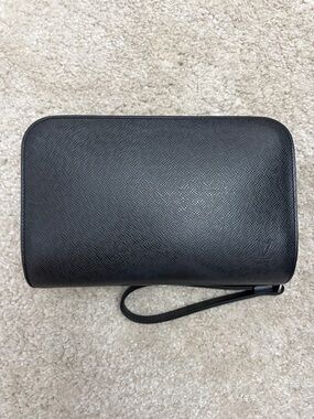 LOUIS VUITTON LV Logo BAIKAL Clutch Hand Bag Taiga Leather Black Vintage